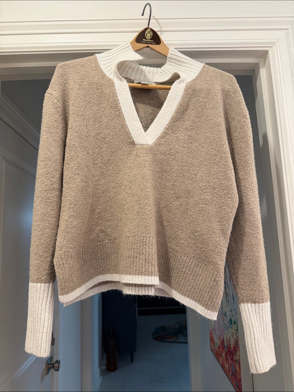Fifteen Twenty Cozy Taupe and White V-Neck Women's Sweater Rent the Runway M
